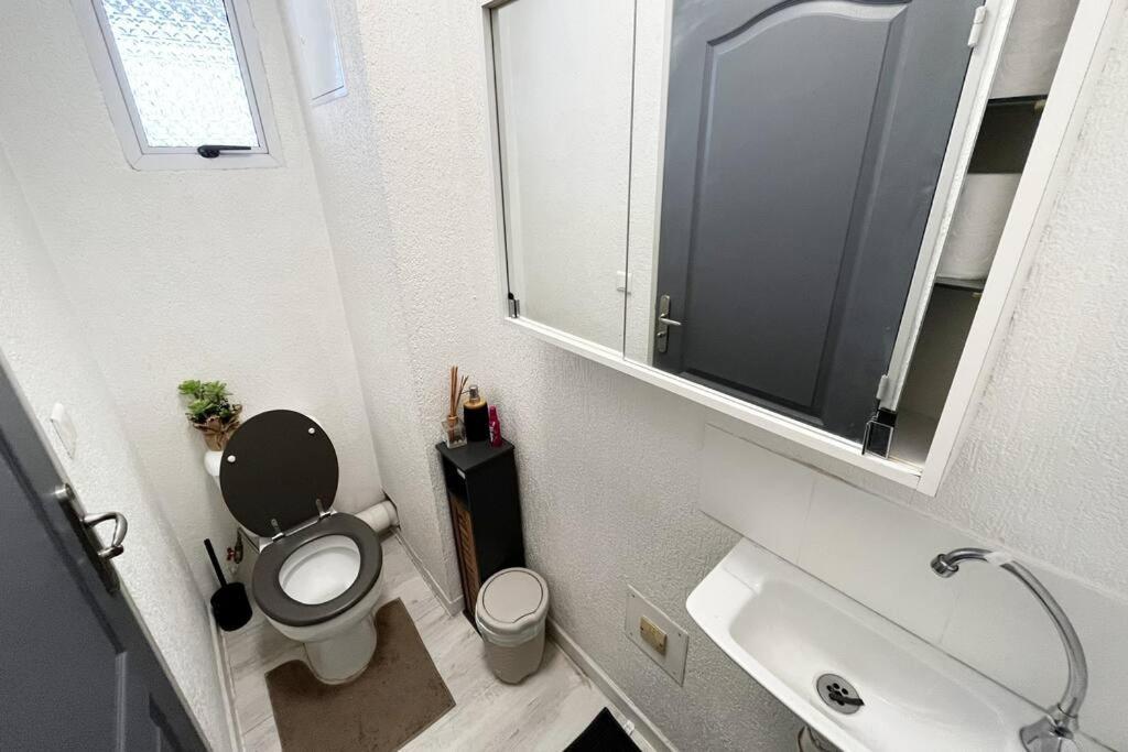 Heipoe Lodge - 6 Min Airport, Wifi, Ac & Parking Papeete  Zewnętrze zdjęcie